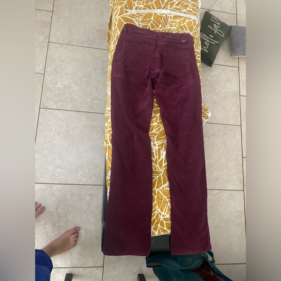 Patagonia Womens Sz24 Burgundy Corduroy Pants, Low Rise, Organic, Stretch Casual - Picture 2 of 6